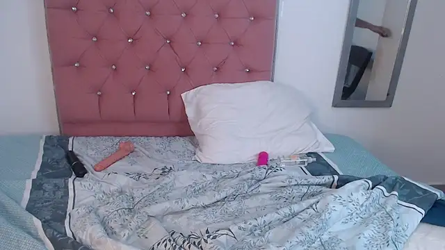 mary live online show from 02-02-25, 06:10