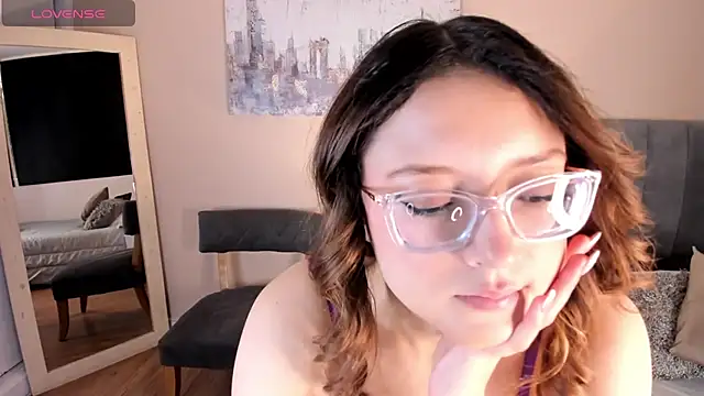 MiaFranklyn online show from 12-11-24, 02:22