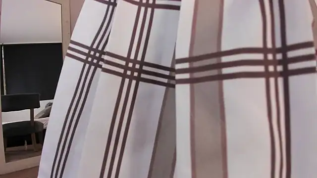 MiaFranklyn online show from 12-18-24, 05:10