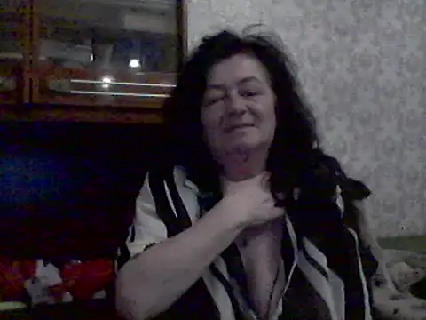 GypsiQueen2 online show from 03-09-25, 05:17