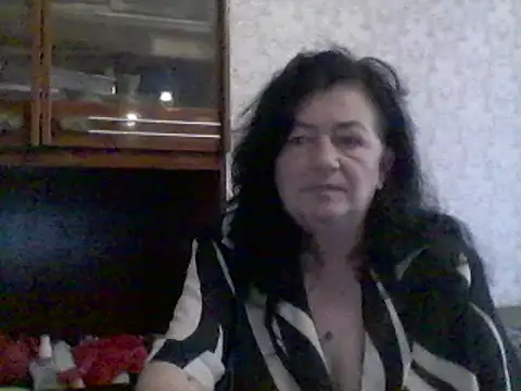 GypsiQueen2 online show from 03-10-25, 10:26