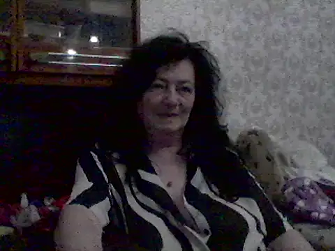 GypsiQueen2 online show from 03-11-25, 11:04