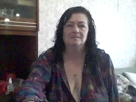 GypsiQueen2 online show from 03-15-25, 10:57