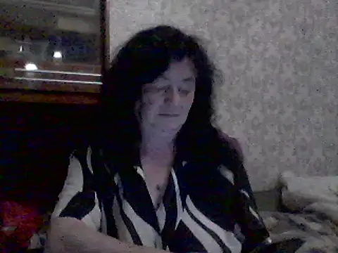 GypsiQueen2 online show from 03-17-25, 05:05