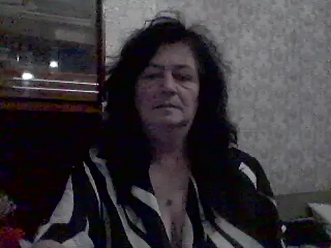 GypsiQueen2 online show from 03-18-25, 09:21