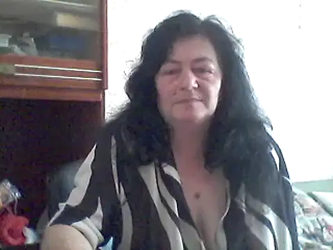 GypsiQueen2 online show from 03-19-25, 07:07