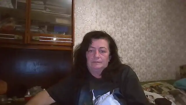 GypsiQueen2 online show from 09-18-25, 07:49