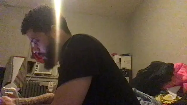 Snapshot of mondo29 chatting on 02-12-25, 12:37 mondo29 online show from 02-12-25, 12:37