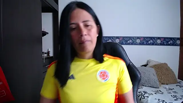 sharoon cheerry online show from 11-18-25, 03:16