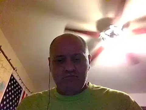 Snapshot of Gerbil8823 chatting on 02-07-25, 02:40 Gerbil8823 online show from 02-07-25, 02:40