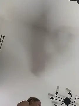 Snapshot of Lovers__Annn chatting on 01-12-25, 05:13 Lovers Annn online show from 01-12-25, 05:13