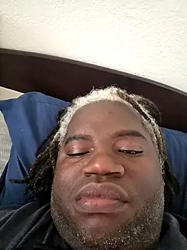 Snapshot of Tretre89 chatting on 10-09-25, 06:28 Tretre89 online show from 10-09-25, 06:28