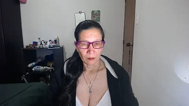 Snapshot of latin49 chatting on 02-11-26, 03:00 latin49 online show from 02-11-26, 03:00