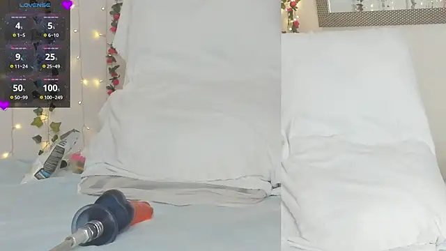 Snapshot of Soraya_Davis chatting on 01-09-26, 09:23 Soraya Davis online show from 01-09-26, 09:23