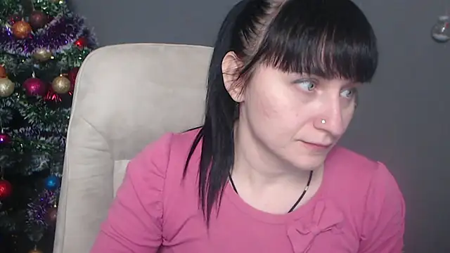 NinaFlawlees online show from 12-21-25, 12:56