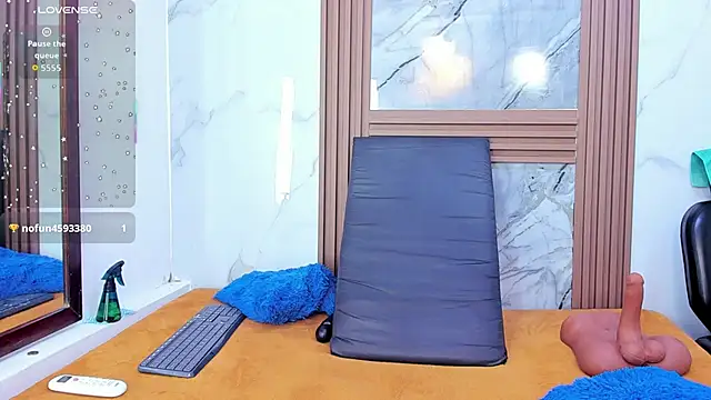 HannyMansonh online show from 11-29-25, 03:37