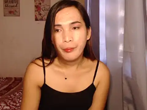 Snapshot of Msyensmith chatting on 01-17-25, 08:13 Msyensmith online show from 01-17-25, 08:13