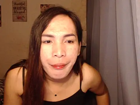 Snapshot of Msyensmith chatting on 03-12-25, 12:26 Msyensmith online show from 03-12-25, 12:26