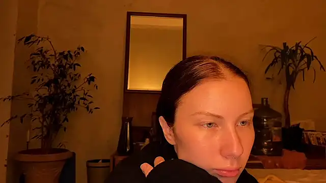 Snapshot of elfess chatting on 09-22-25, 05:48 elfess online show from 09-22-25, 05:48