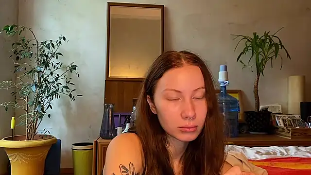 Snapshot of elfess chatting on 09-26-25, 07:45 elfess online show from 09-26-25, 07:45