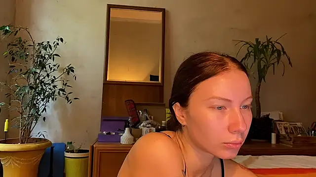 Snapshot of elfess chatting on 10-06-25, 06:55 elfess online show from 10-06-25, 06:55