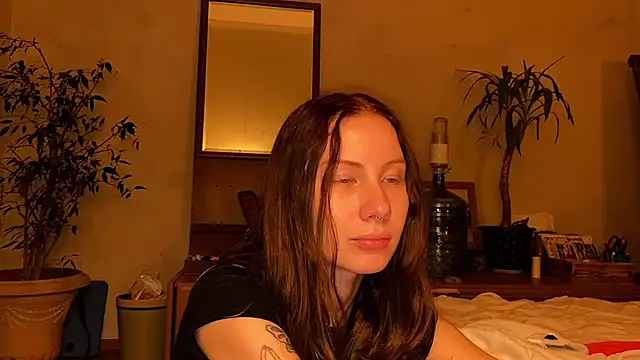 Snapshot of elfess chatting on 10-07-25, 07:33 elfess online show from 10-07-25, 07:33