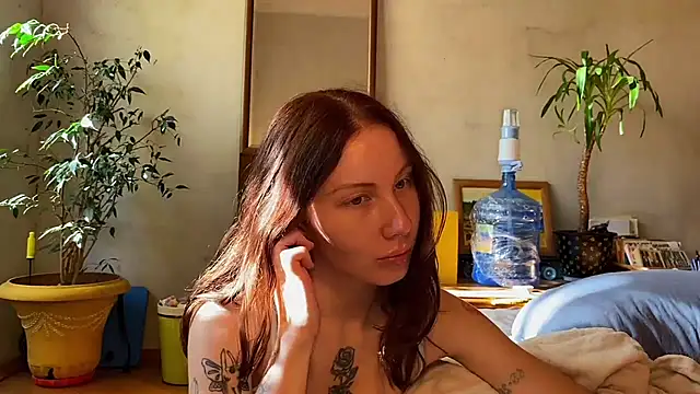 Snapshot of elfess chatting on 10-08-25, 10:02 elfess online show from 10-08-25, 10:02