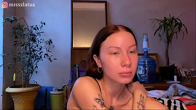 Snapshot of elfess chatting on 10-31-25, 07:09 elfess online show from 10-31-25, 07:09