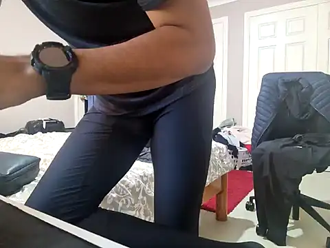 AmGuy23 online show from 02-12-25, 03:51