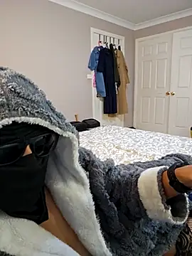 AmGuy23 online show from 03-07-25, 01:31