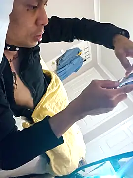 AmGuy23 online show from 11-12-25, 11:43