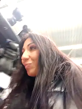 LeticiaWoods online show from 12-22-24, 11:00