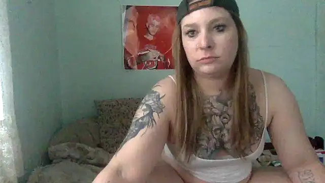 Snapshot of alexabunni chatting on 11-16-25, 03:28 alexabunni online show from 11-16-25, 03:28