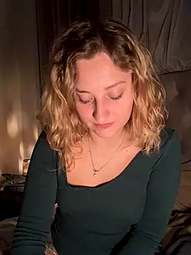 MileySummer online show from 11-30-25, 04:22