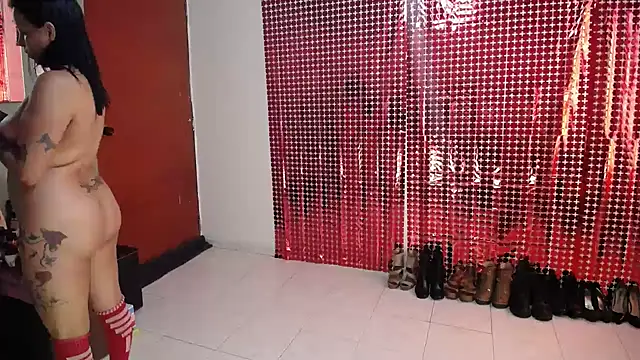 Snapshot of Sweett_Anya chatting on 10-23-25, 07:01 Sweett Anya online show from 10-23-25, 07:01