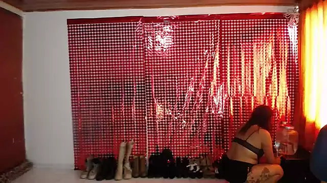 Snapshot of Sweett_Anya chatting on 11-12-25, 07:35 Sweett Anya online show from 11-12-25, 07:35