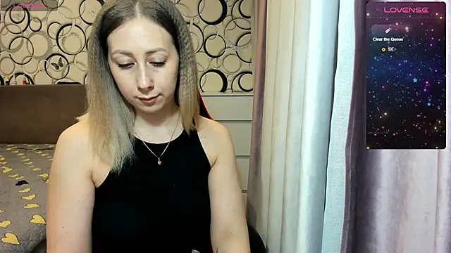 Snapshot of KristinaVegasss chatting on 02-17-25, 12:59 KristinaVegasss online show from 02-17-25, 12:59