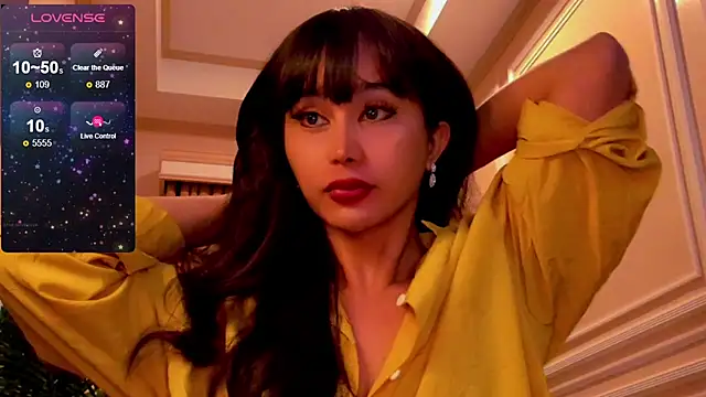 YOURCRISTINAS online show from 09-18-25, 04:42