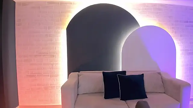 RossieRhoades online show from 10-23-25, 07:34