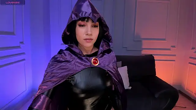 RossieRhoades online show from 10-31-25, 08:43