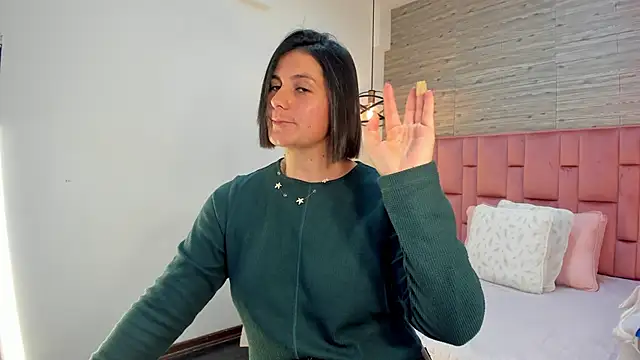 SarahDeyvis online show from 01-14-25, 08:04