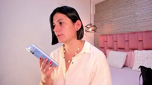 SarahDeyvis online show from 01-15-25, 02:02