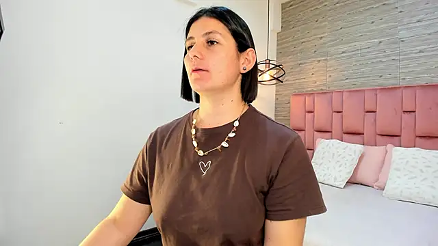 SarahDeyvis online show from 01-21-25, 05:20