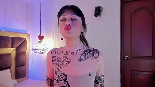  Jessy Moon  online show from 12-24-24, 09:00