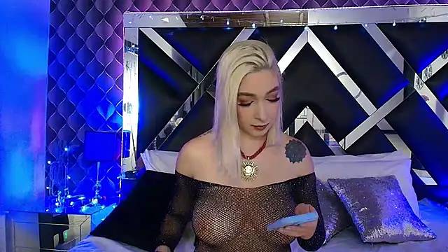 victoriaa lee  online show from 02-20-26, 07:58