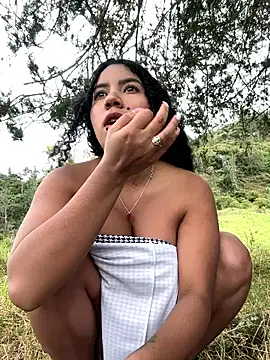 Snapshot of serena_willow chatting on 11-13-25, 03:55 serena willow online show from 11-13-25, 03:55