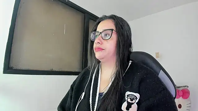 smile sweetpao online show from 02-27-25, 03:14