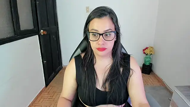 smile sweetpao online show from 03-04-25, 03:44