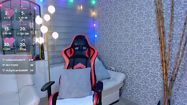 Snapshot of RenataReyes chatting on 01-09-25, 05:02 RenataReyes online show from 01-09-25, 05:02