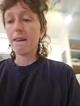 mossy kiss online show from 01-28-25, 06:49